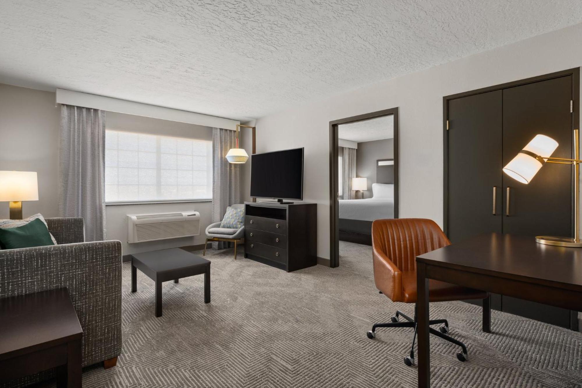 Holiday Inn & Suites Albuquerque Airport By Ihg Exterior photo