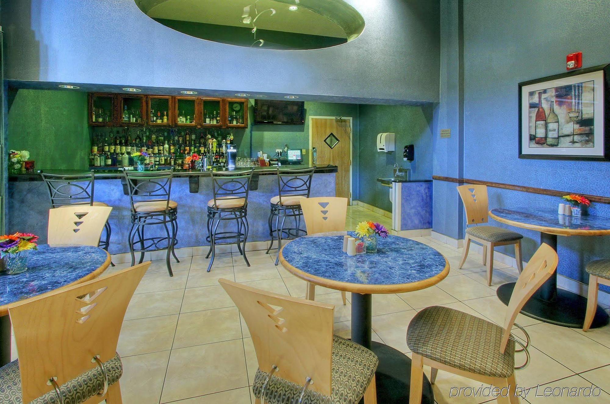 Holiday Inn & Suites Albuquerque Airport By Ihg Exterior photo